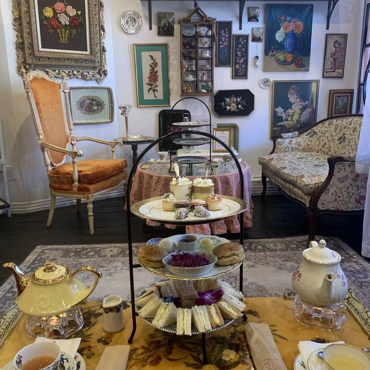 Brooklyn High Low: A Cozy, Must-Visit Destination for Tea Lovers - The Brooklyn Teacup