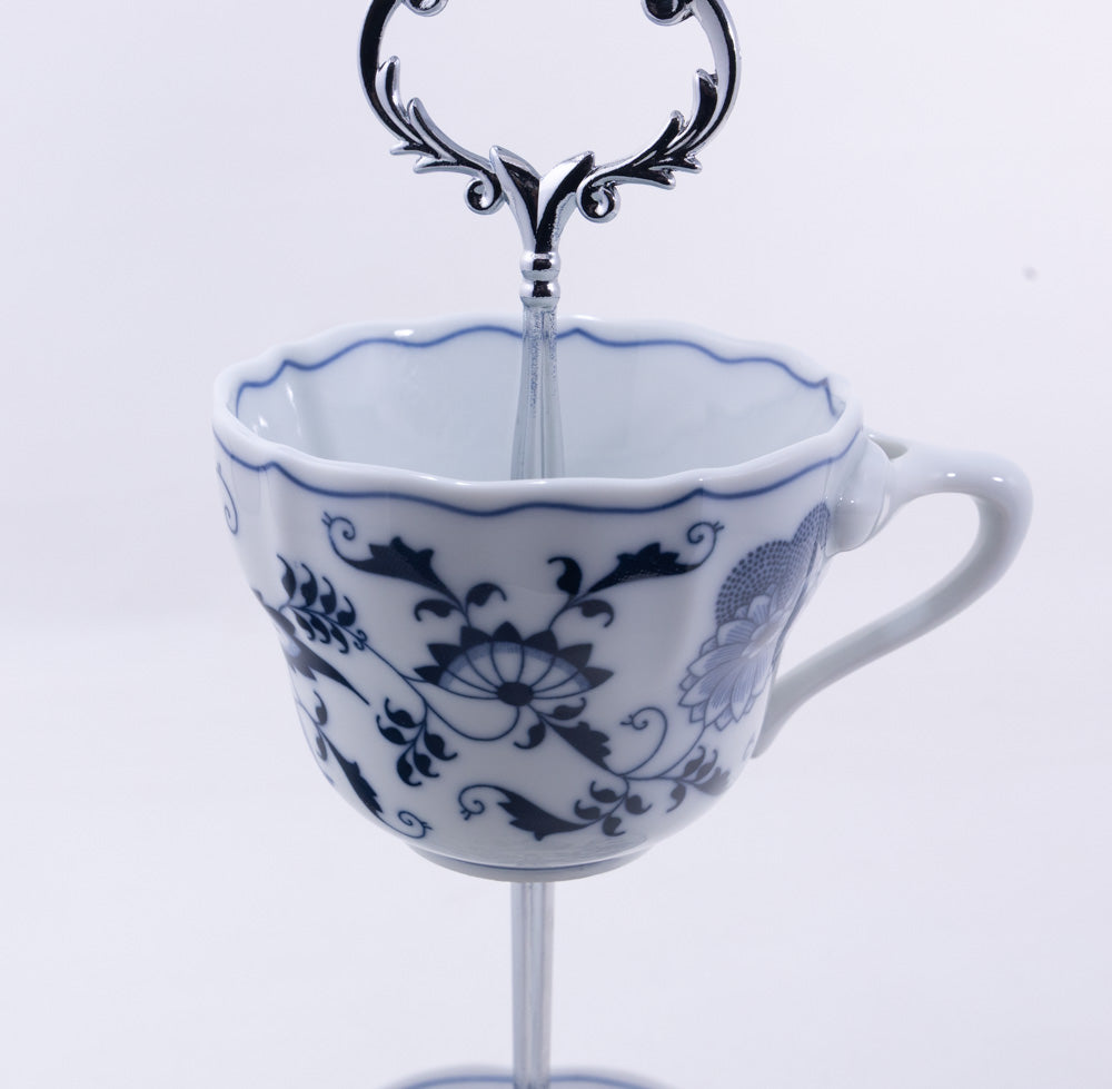 Tea Party Snack Stand ft. Blue and White Transferware China – The