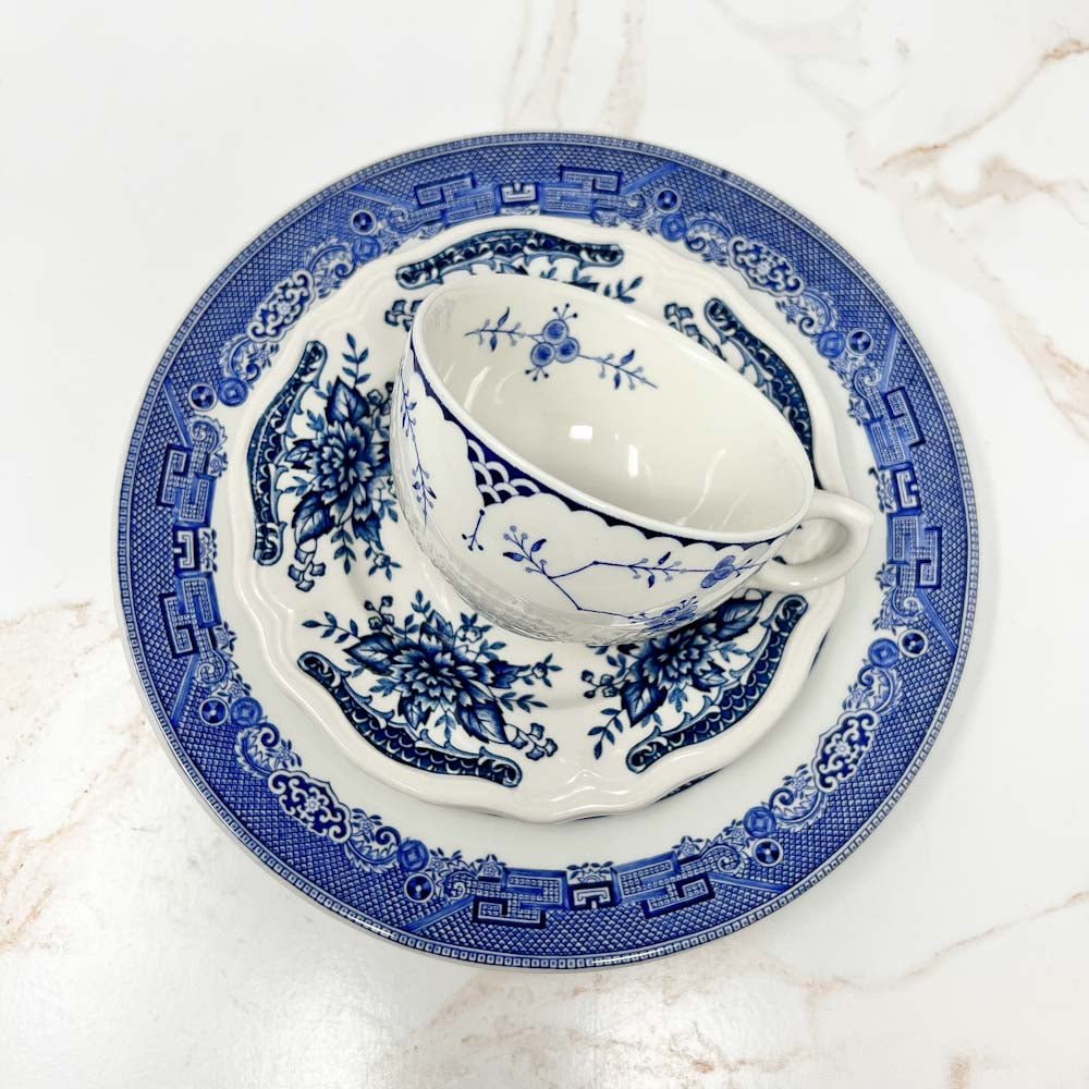 Madhatter Serving Stand | The Brooklyn Teacup - The Brooklyn Teacup