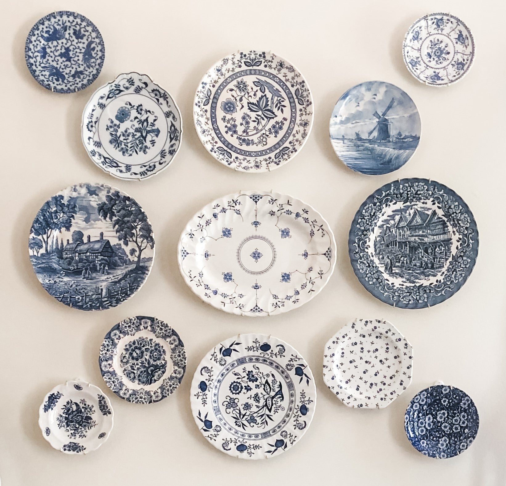 What Blue & White Plate Walls Say About the Way We Live Now - The Brooklyn Teacup