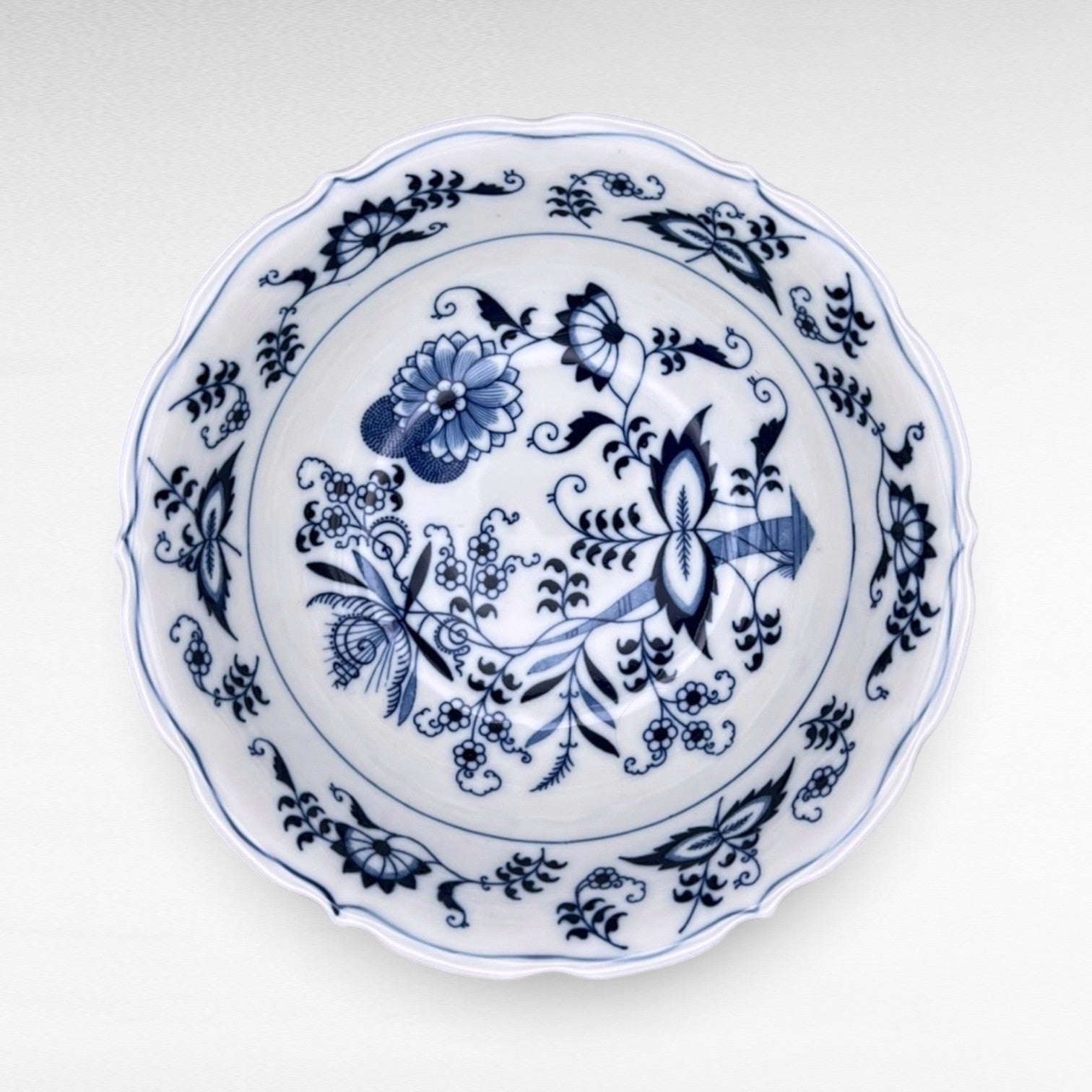Blue & White Serving Bowls (~9.25”) | The Brooklyn Teacup - The Brooklyn Teacup