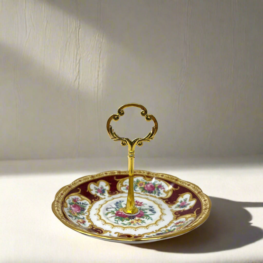 example of a ring dish that has ben upcycled into a jewelry dish