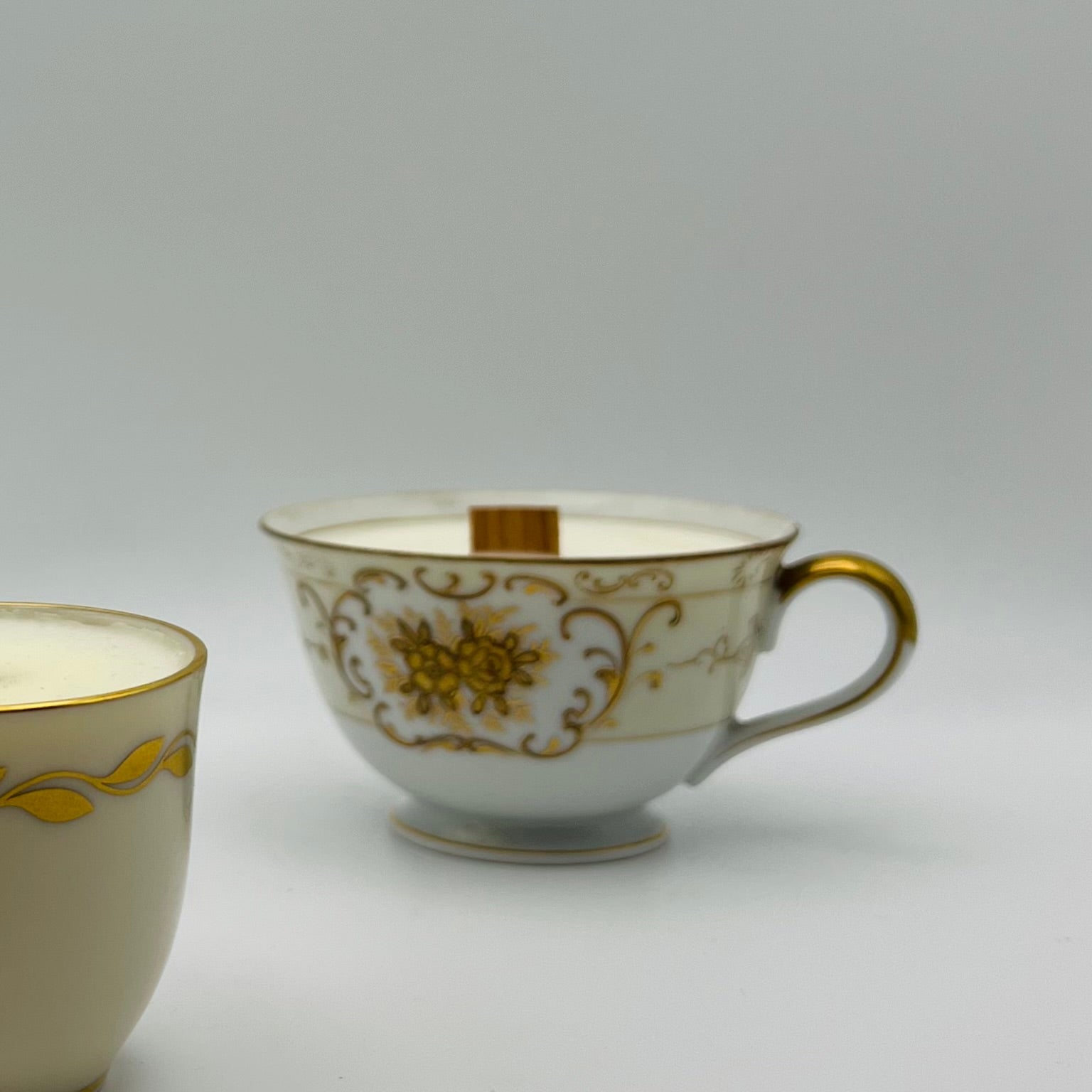 Gilded Christmas Teacup Candle | The Brooklyn Teacup - The Brooklyn Teacup