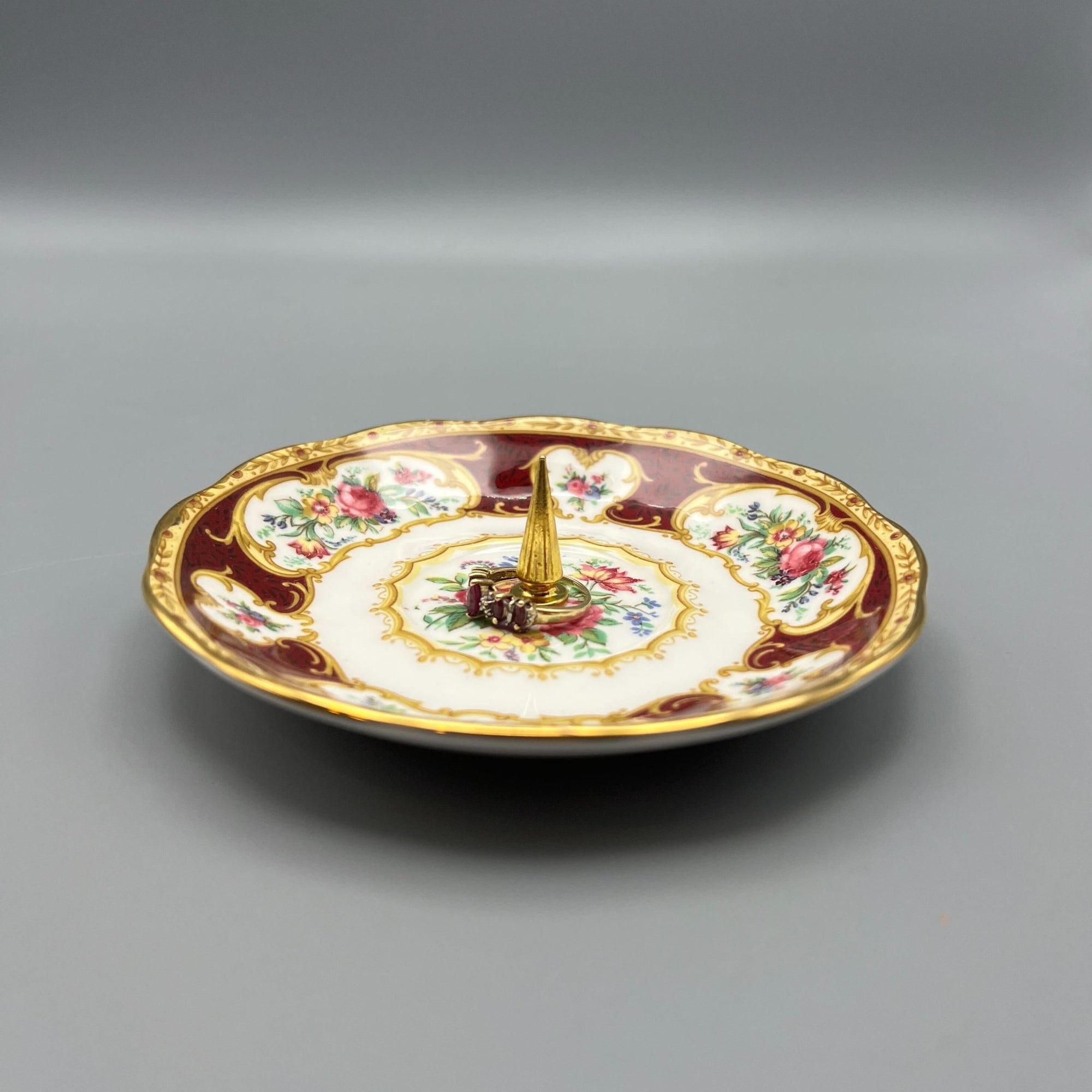 Kent Ring Holder | The Brooklyn Teacup - The Brooklyn Teacup
