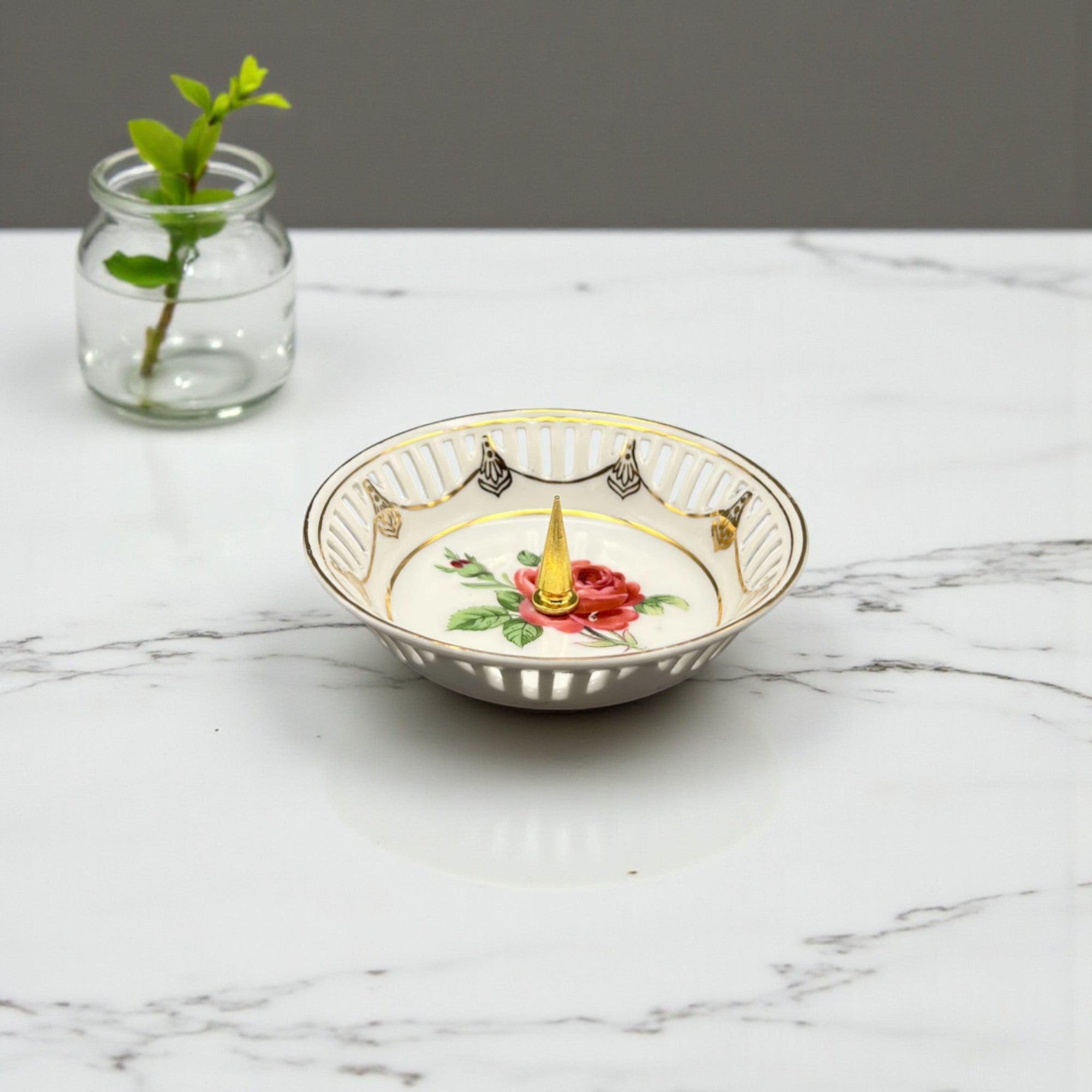 Kent Ring Holder | The Brooklyn Teacup - The Brooklyn Teacup
