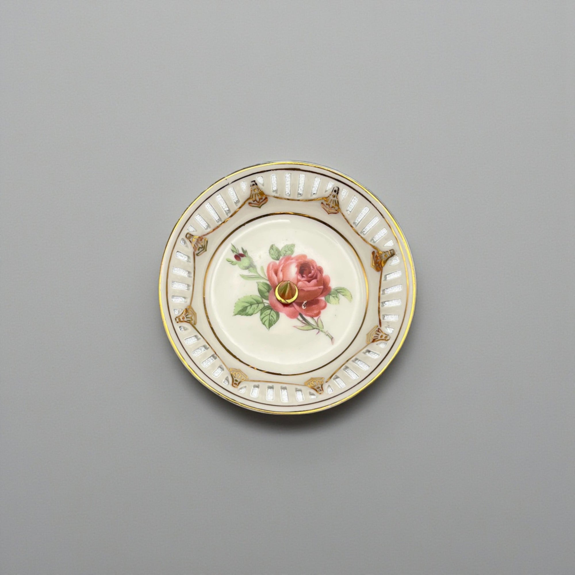 Kent Ring Holder | The Brooklyn Teacup - The Brooklyn Teacup