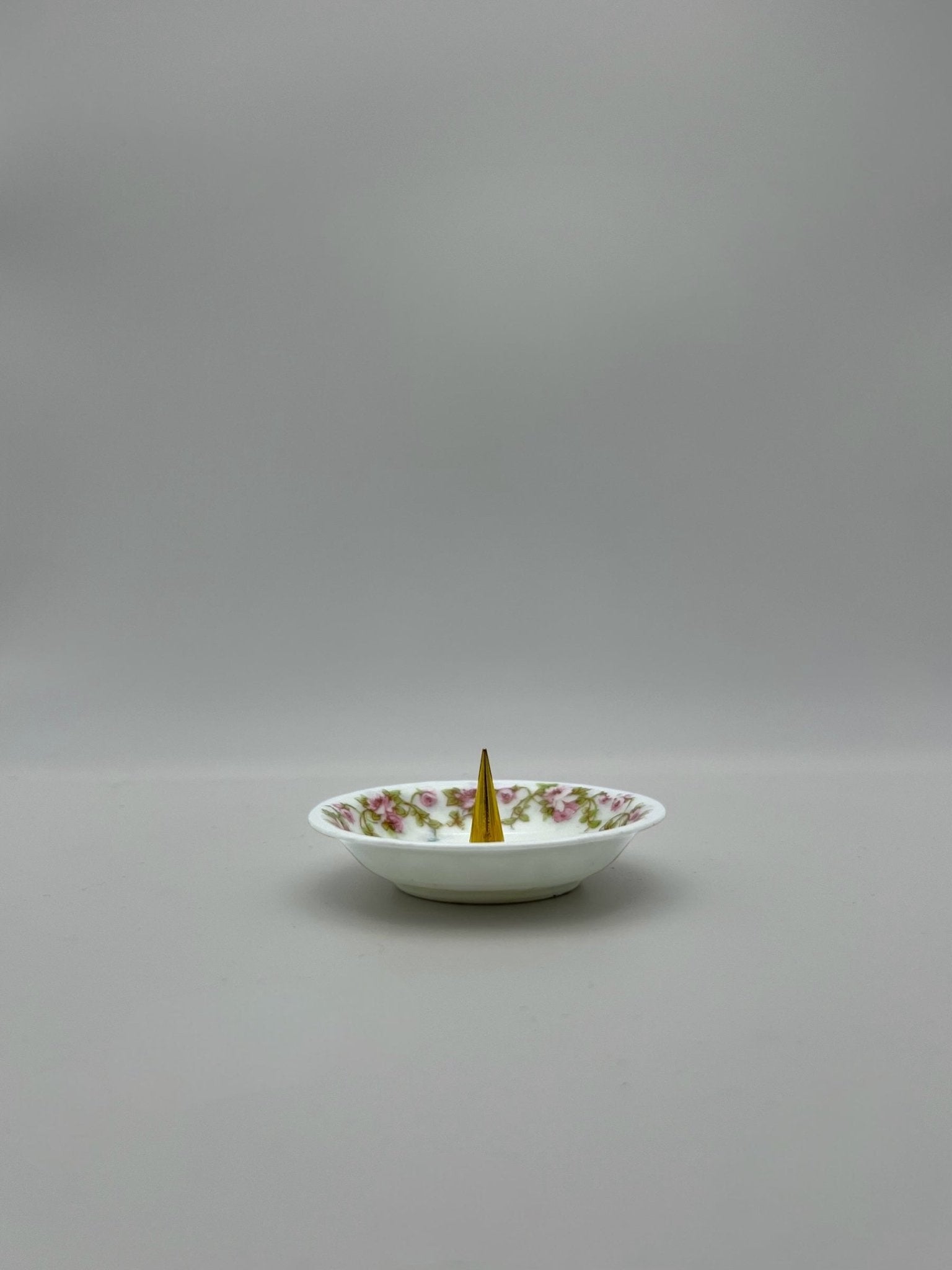 Limoges Pink Border Wreath Ring Holder | The Brooklyn Teacup - The Brooklyn Teacup