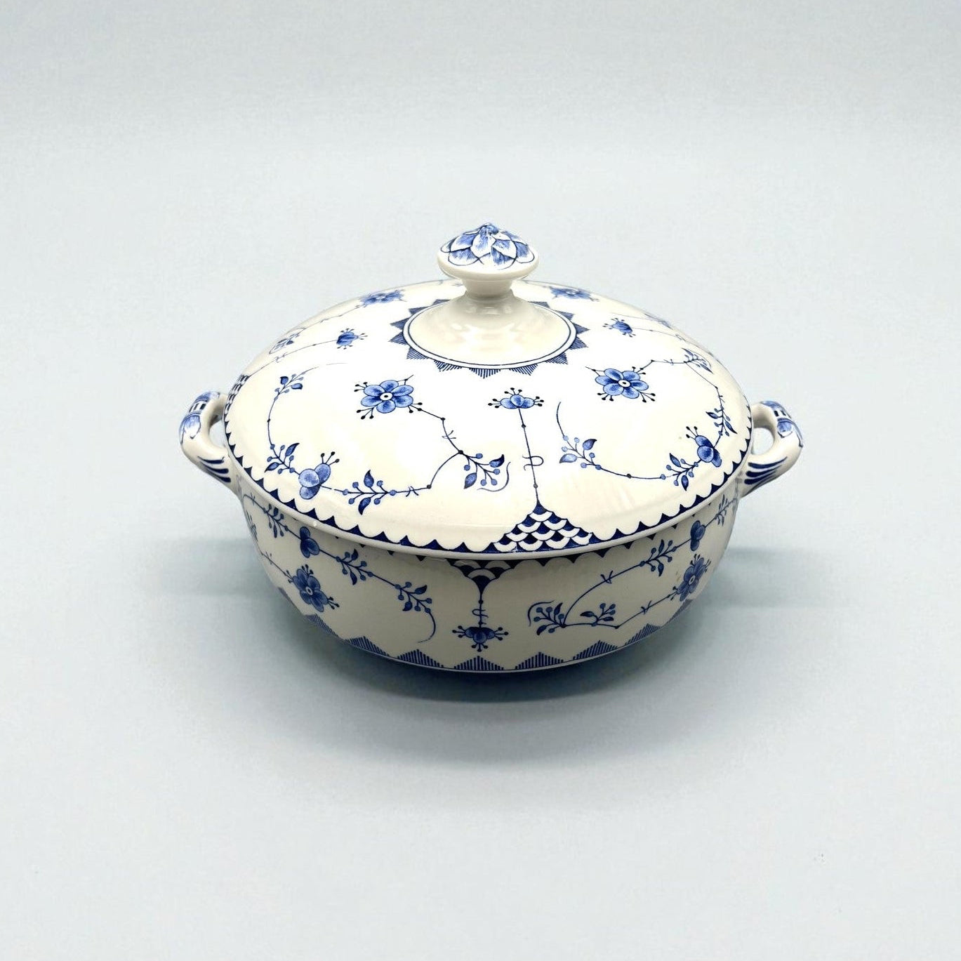 Mason Denmark Covered Vegetable Bowl | The Brooklyn Teacup - The Brooklyn Teacup