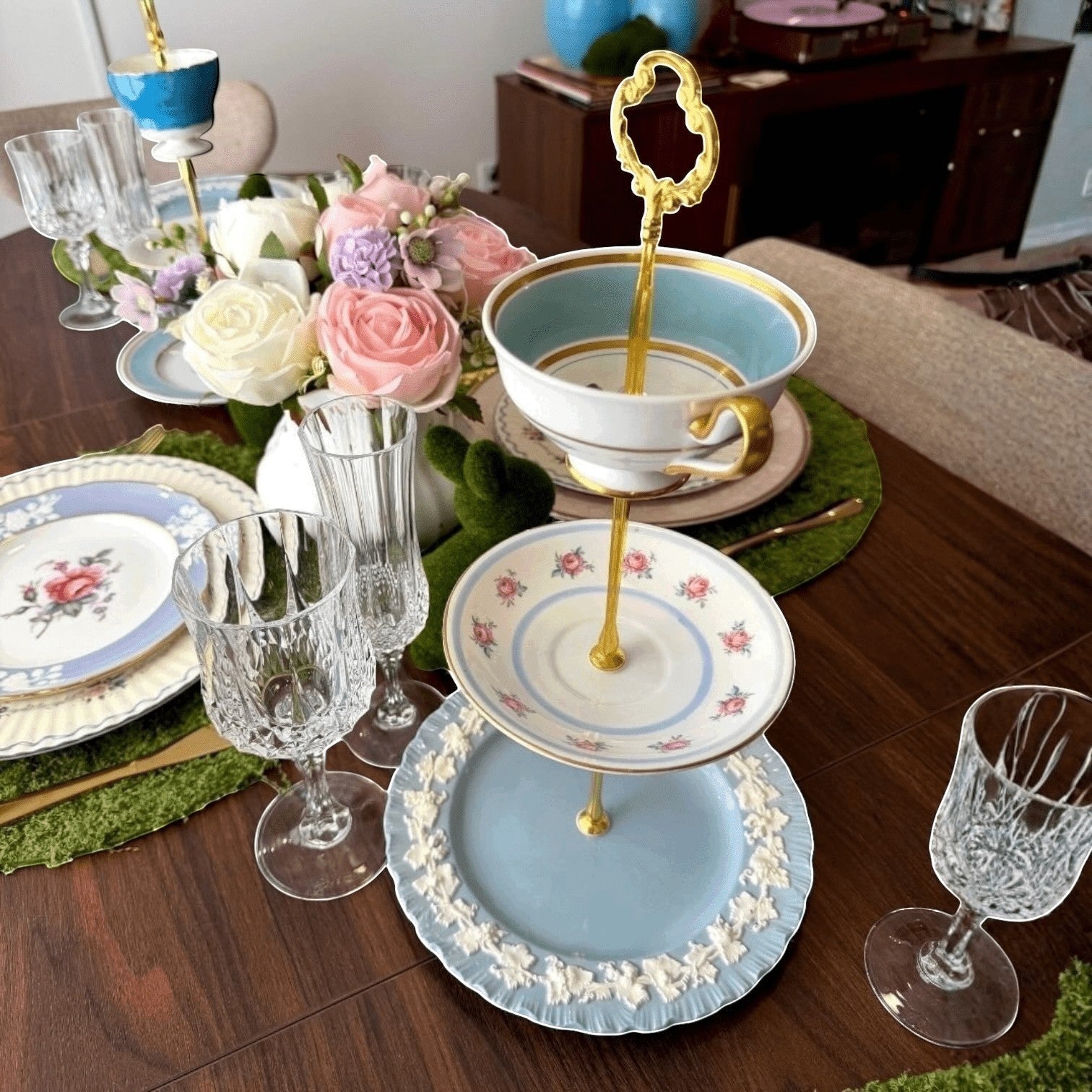 Modiste Madhatter Stand | The Brooklyn Teacup - The Brooklyn Teacup