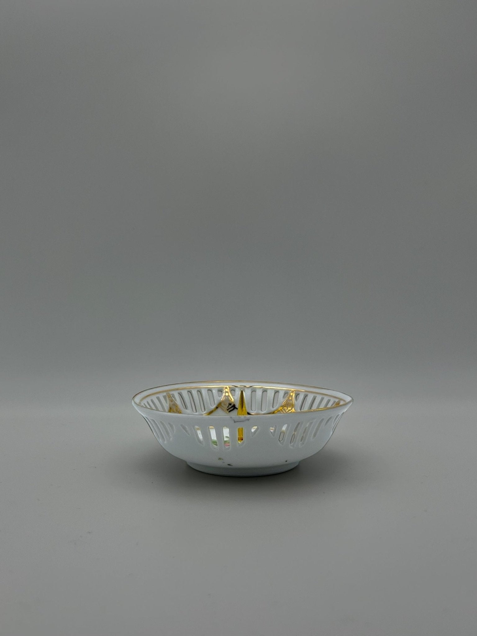 Reticulated Rose Bowl Ring Holder | The Brooklyn Teacup - The Brooklyn Teacup