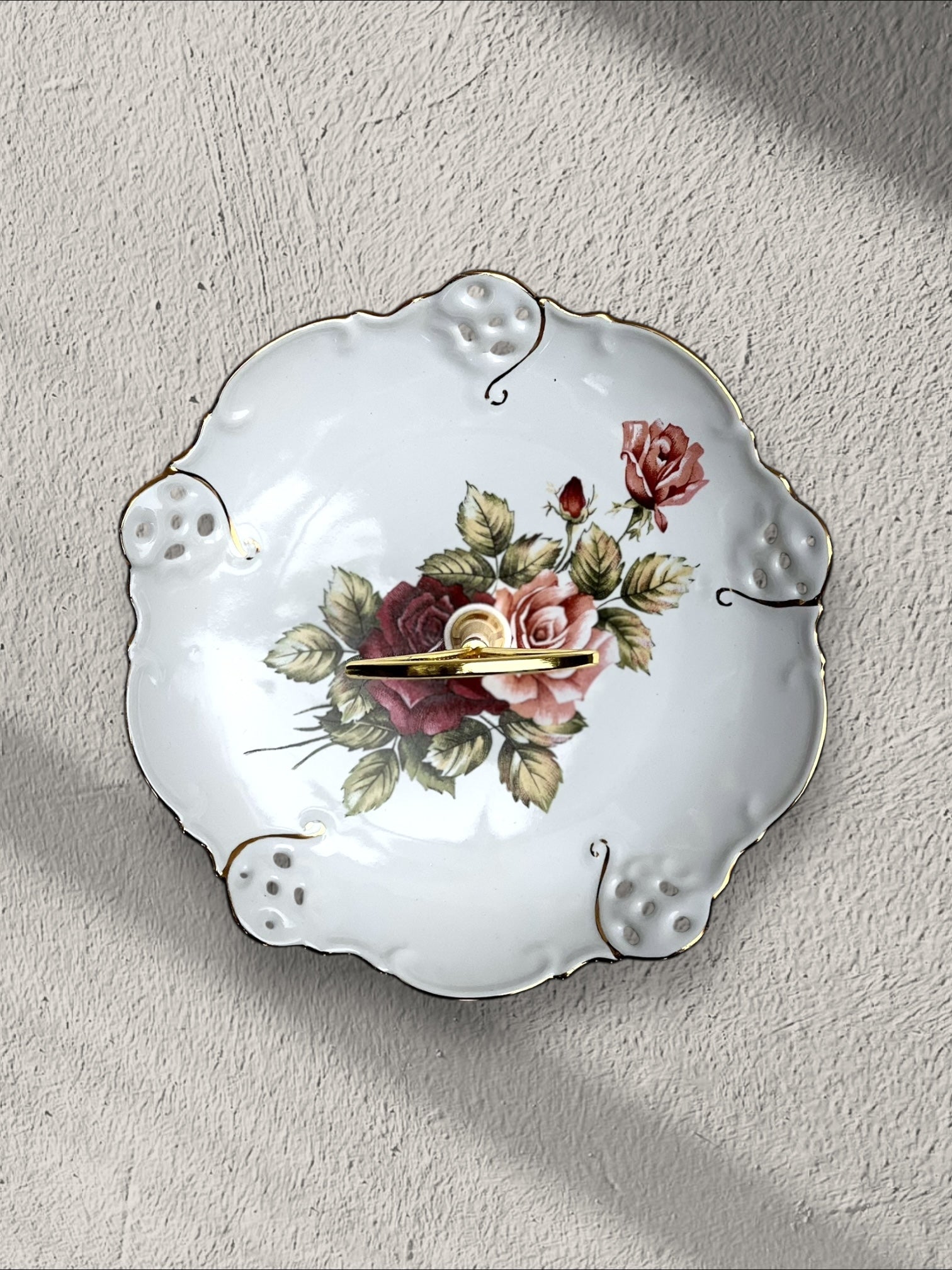 Reticulated Rose Valet Tray | The Brooklyn Teacup - The Brooklyn Teacup