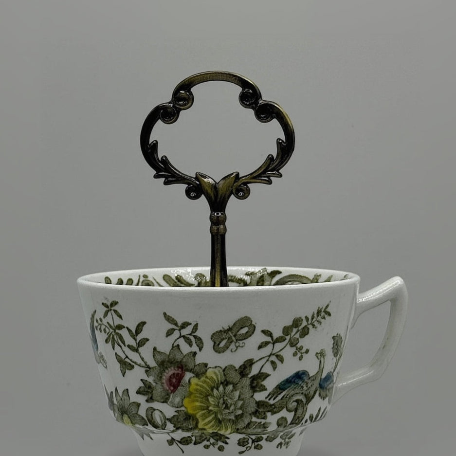 Ridgway Windsor Teacup Stand | The Brooklyn Teacup - The Brooklyn Teacup