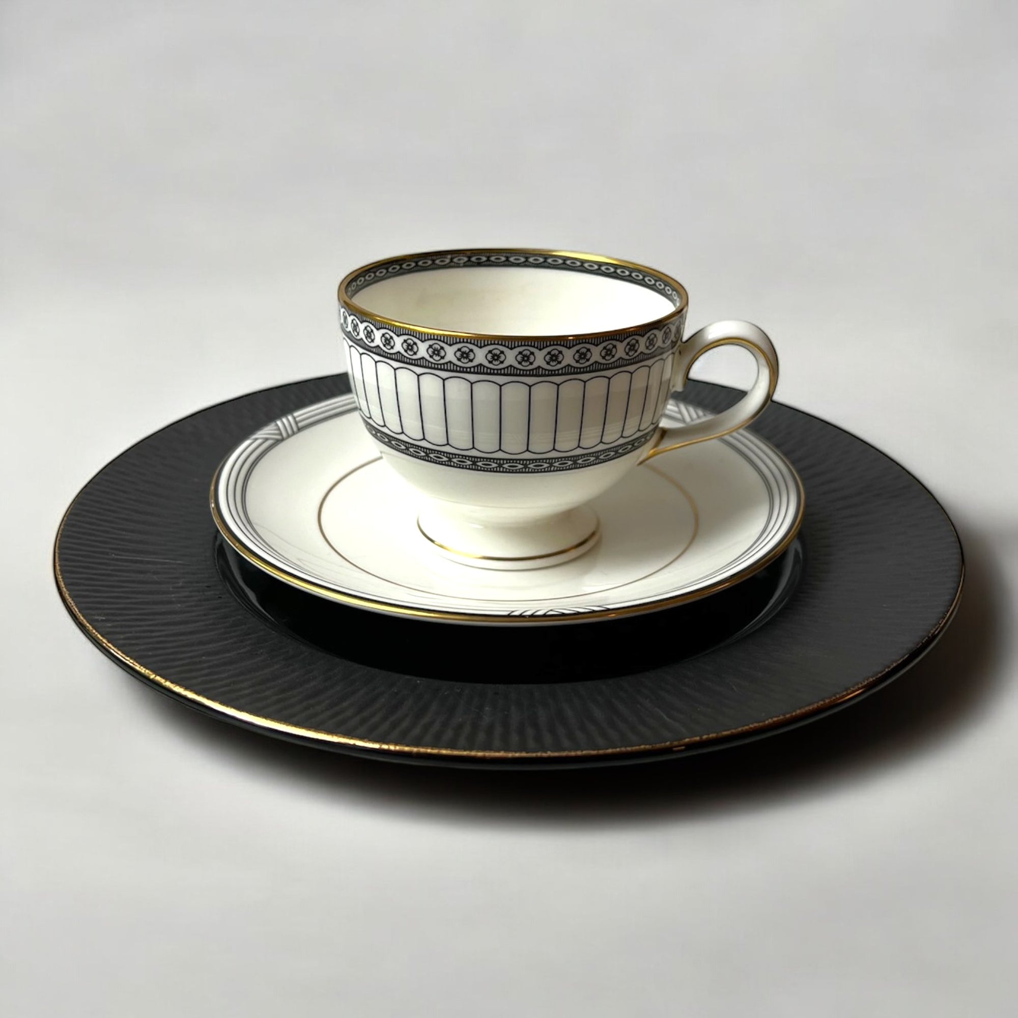 Roebling Madhatter Serving Stand | The Brooklyn Teacup - The Brooklyn Teacup