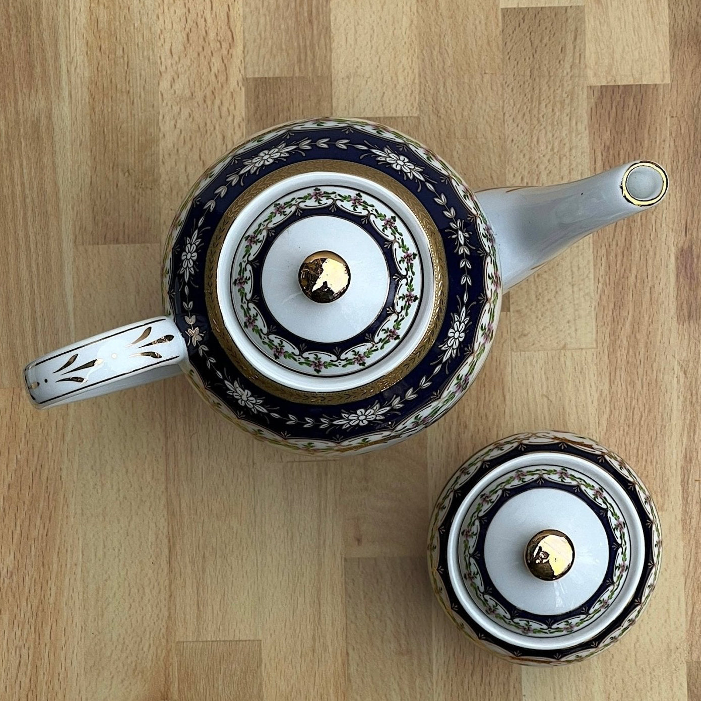 Romantic English Rose Teapot & Sugar Jar w/Lid Set | Sorelle Fine Porcelain - The Brooklyn Teacup