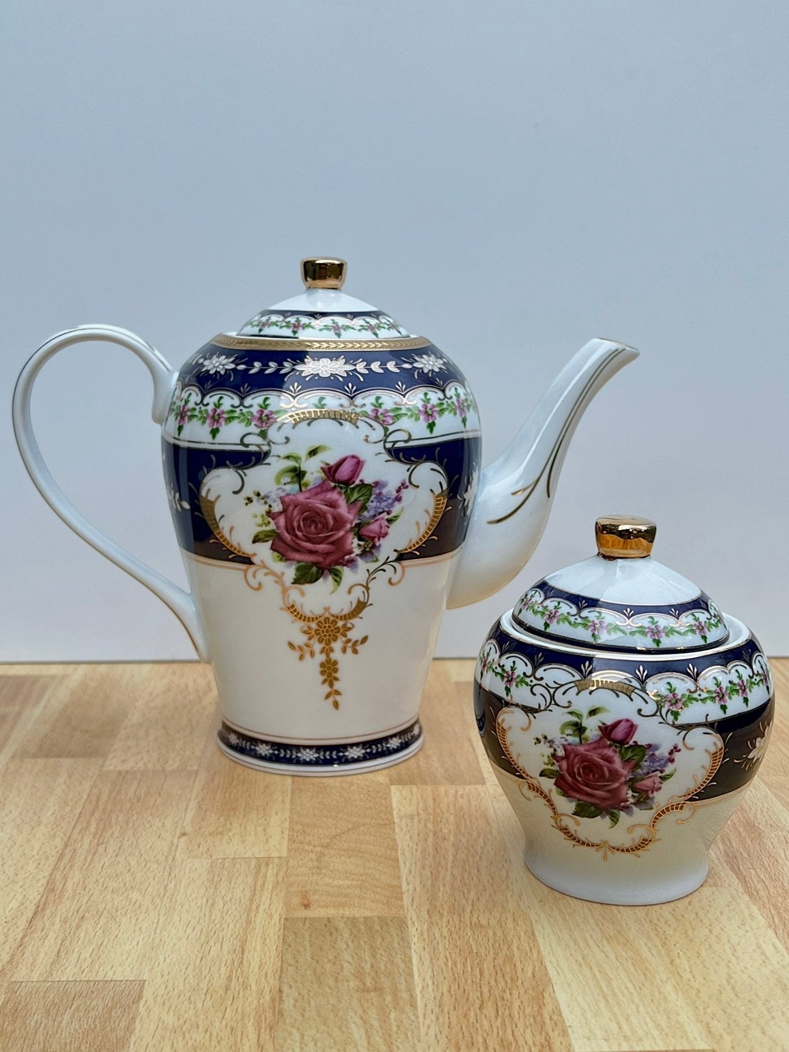 Romantic English Rose Teapot & Sugar Jar w/Lid Set | Sorelle Fine Porcelain - The Brooklyn Teacup