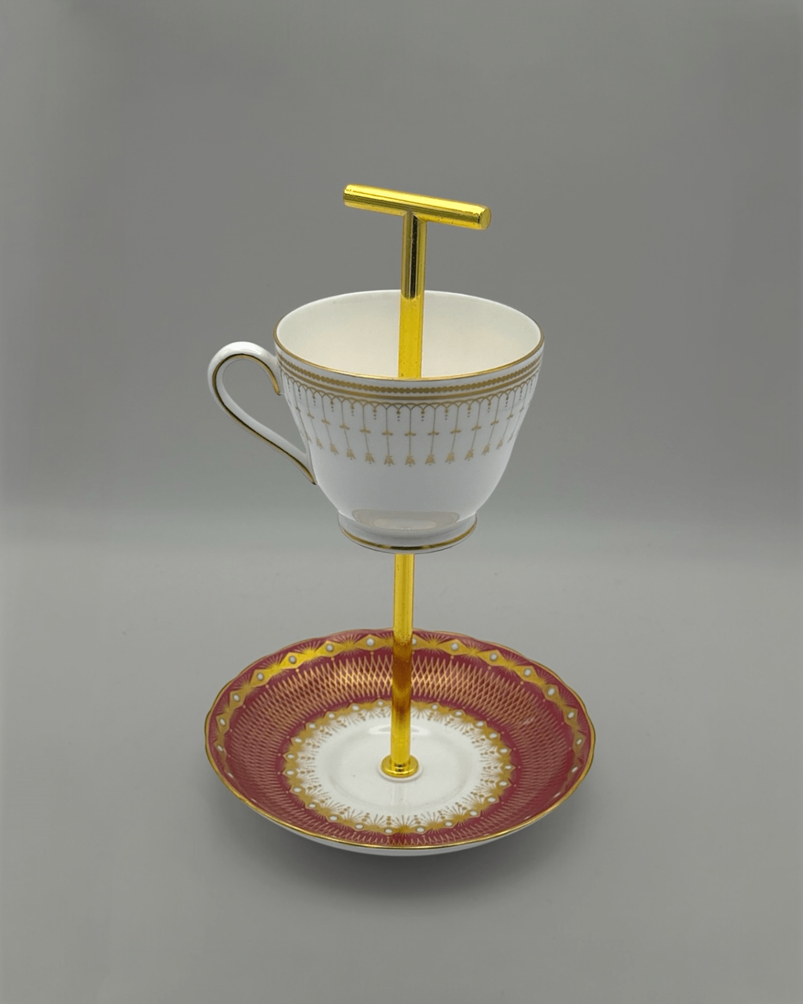 Royal Crimson Teacup Stand | The Brooklyn Teacup - The Brooklyn Teacup