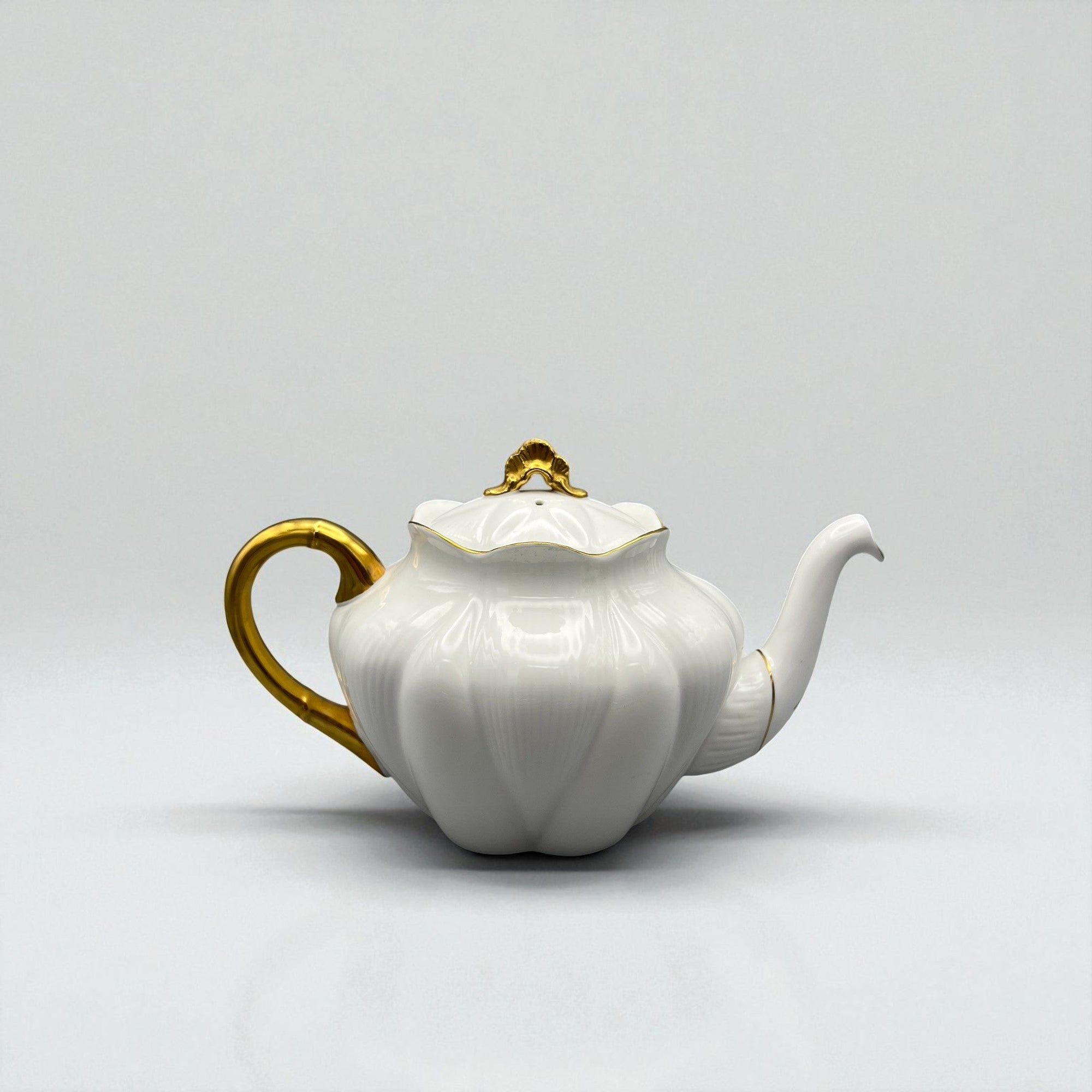 Shelley Regency 4 cup Teapot | The Brooklyn Teacup - The Brooklyn Teacup