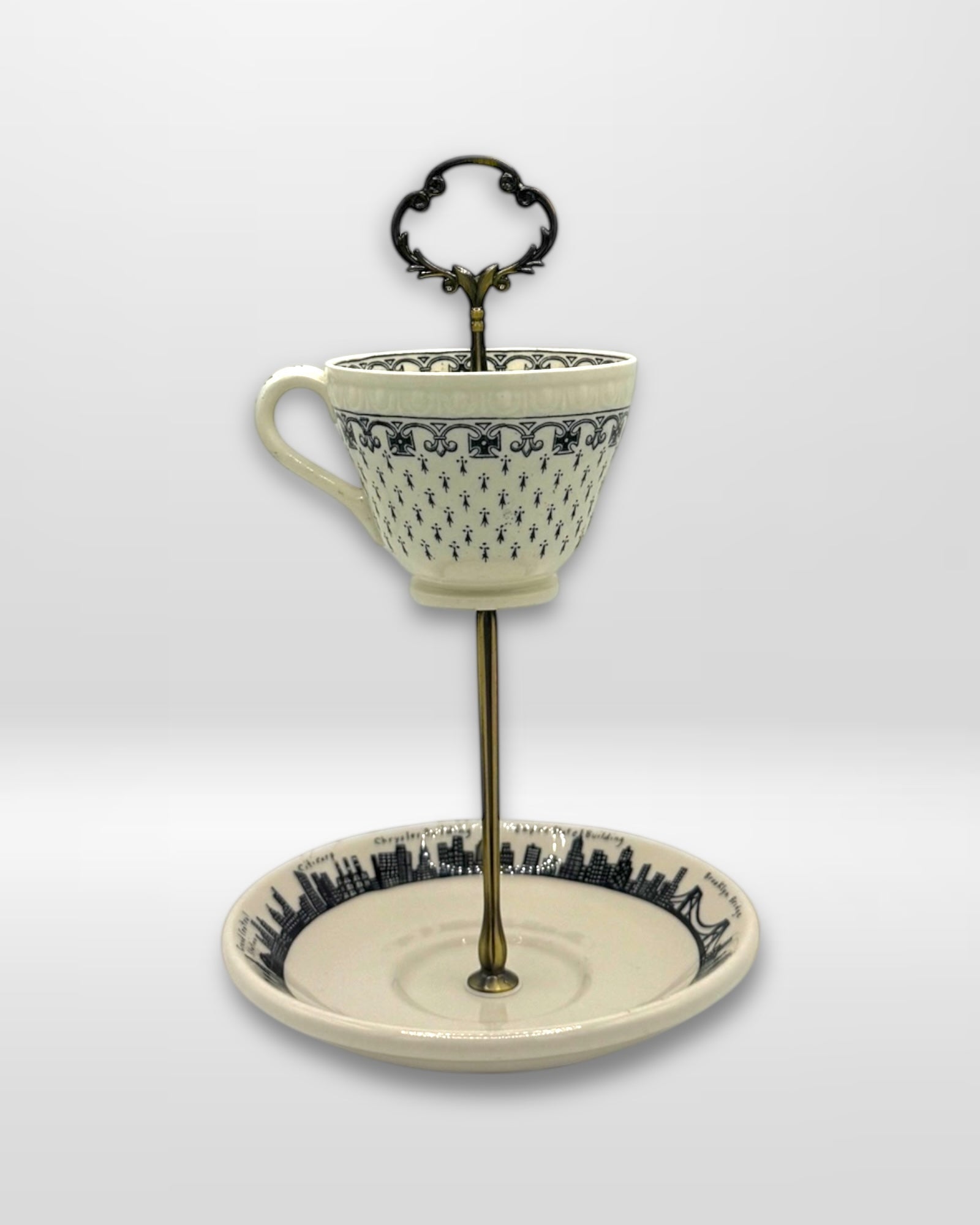 Spode Fleur de Lis x Fishs Eddy Skyline Teacup Stand | The Brooklyn Teacup - The Brooklyn Teacup