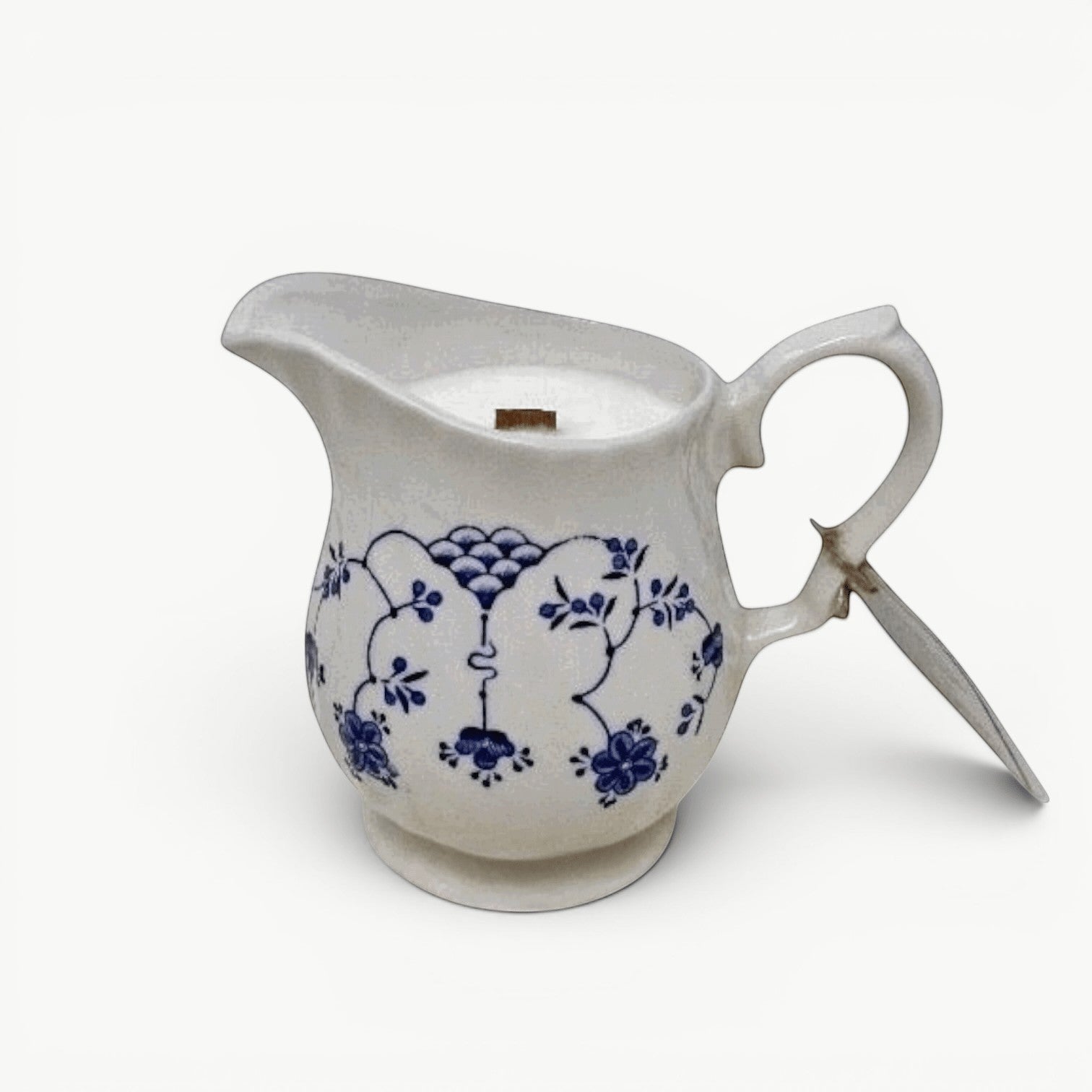 Unconventional Blue &amp; White Candles | The Brooklyn Teacup - The Brooklyn Teacup