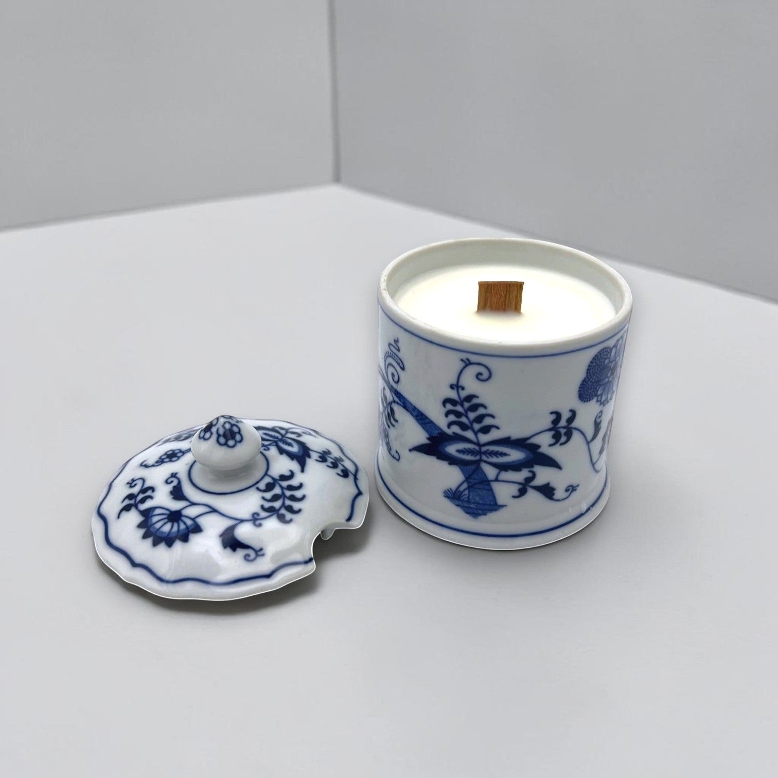 Unconventional Blue &amp; White Candles | The Brooklyn Teacup - The Brooklyn Teacup