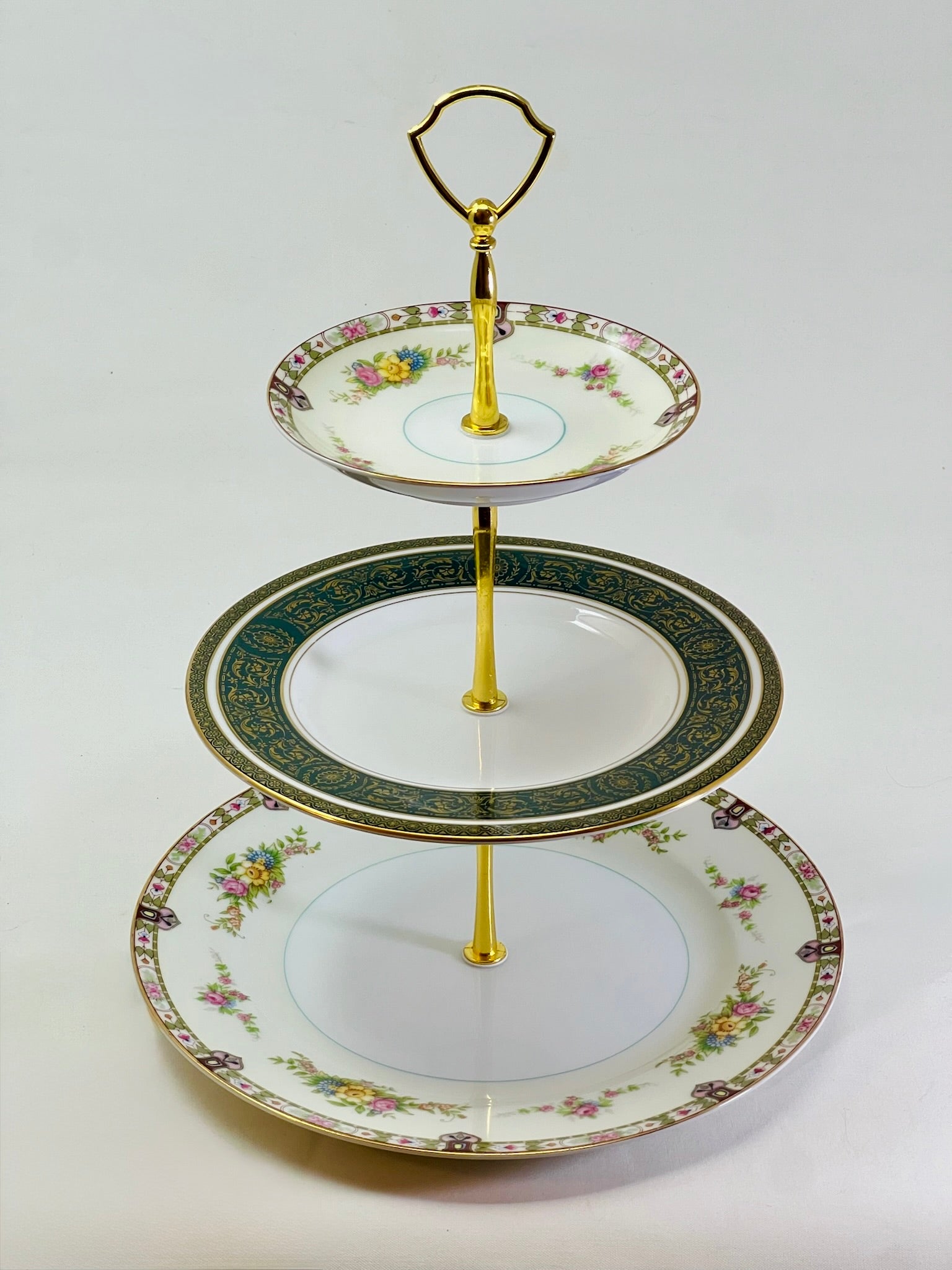 Vanderbilt 3 Tier Serving Tray | The Brooklyn Teacup - The Brooklyn Teacup