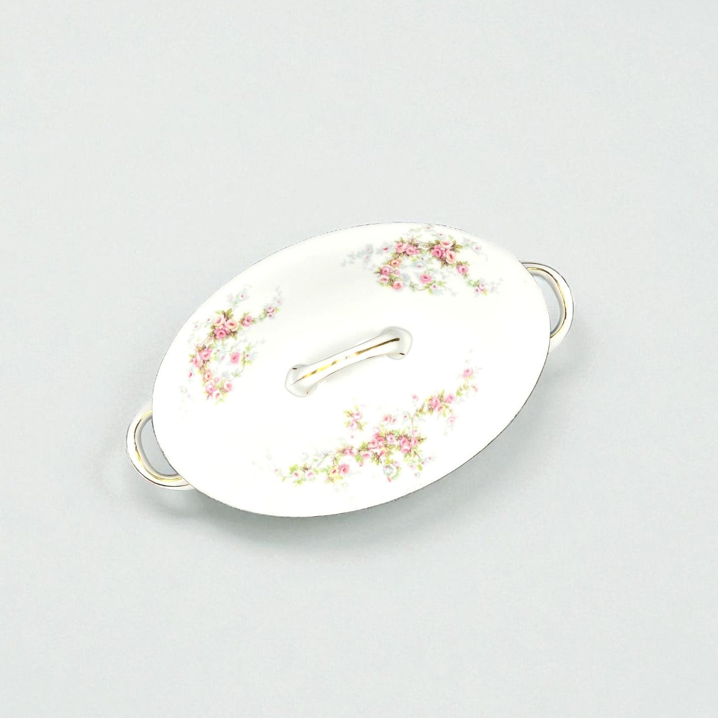 Victoria China Oval Covered Vegetable Bowl | The Brooklyn Teacup - The Brooklyn Teacup