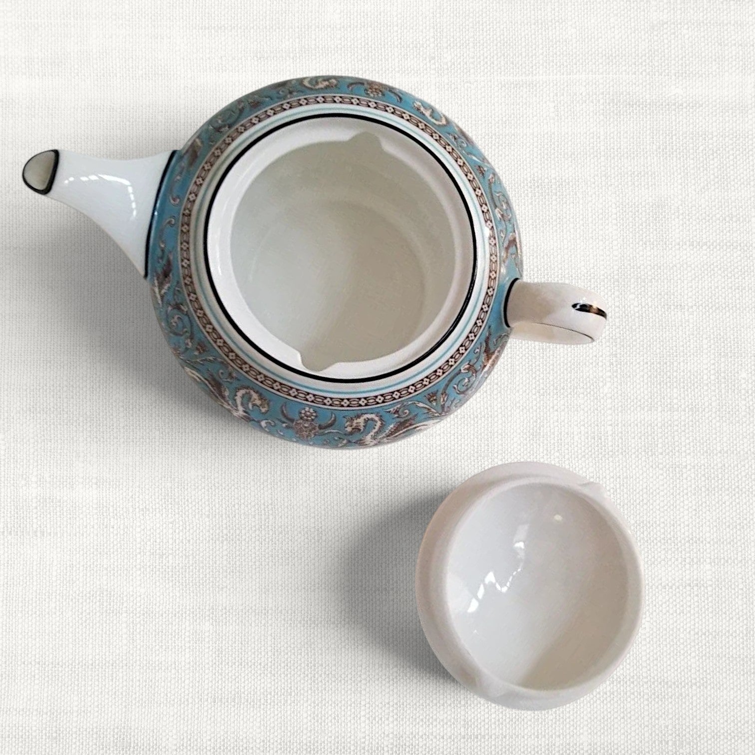 Vintage Wedgwood Florentine Teapot | The Brooklyn Teacup - The Brooklyn Teacup