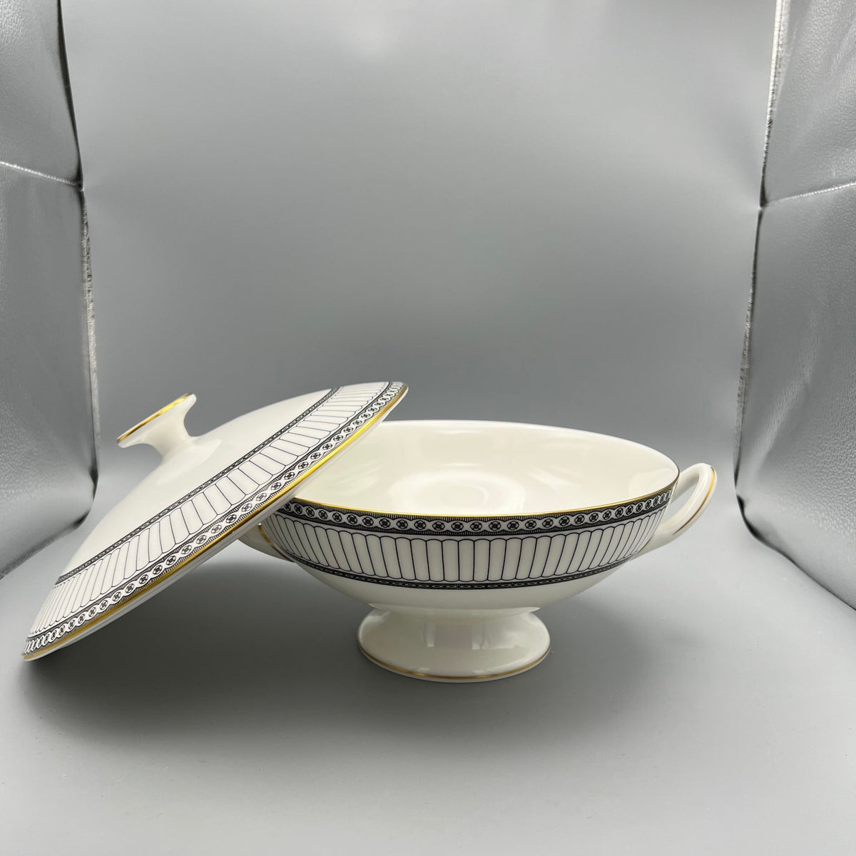 Wedgwood Colonnade Covered Serving Bowl | The Brooklyn Teacup - The Brooklyn Teacup