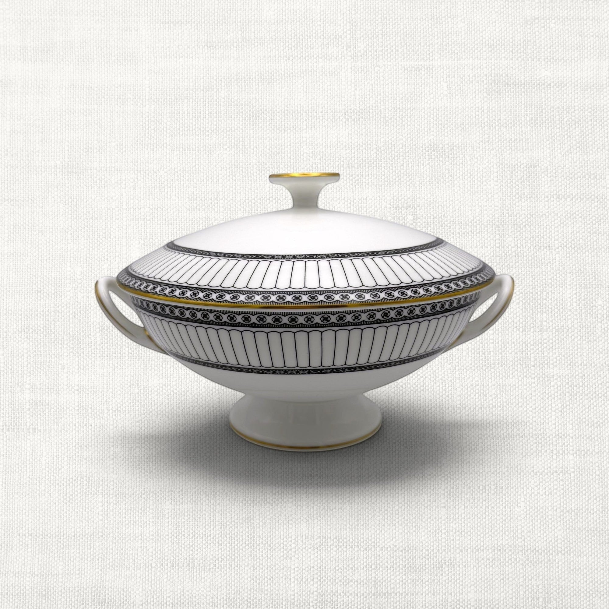 Wedgwood Colonnade Covered Serving Bowl | The Brooklyn Teacup - The Brooklyn Teacup