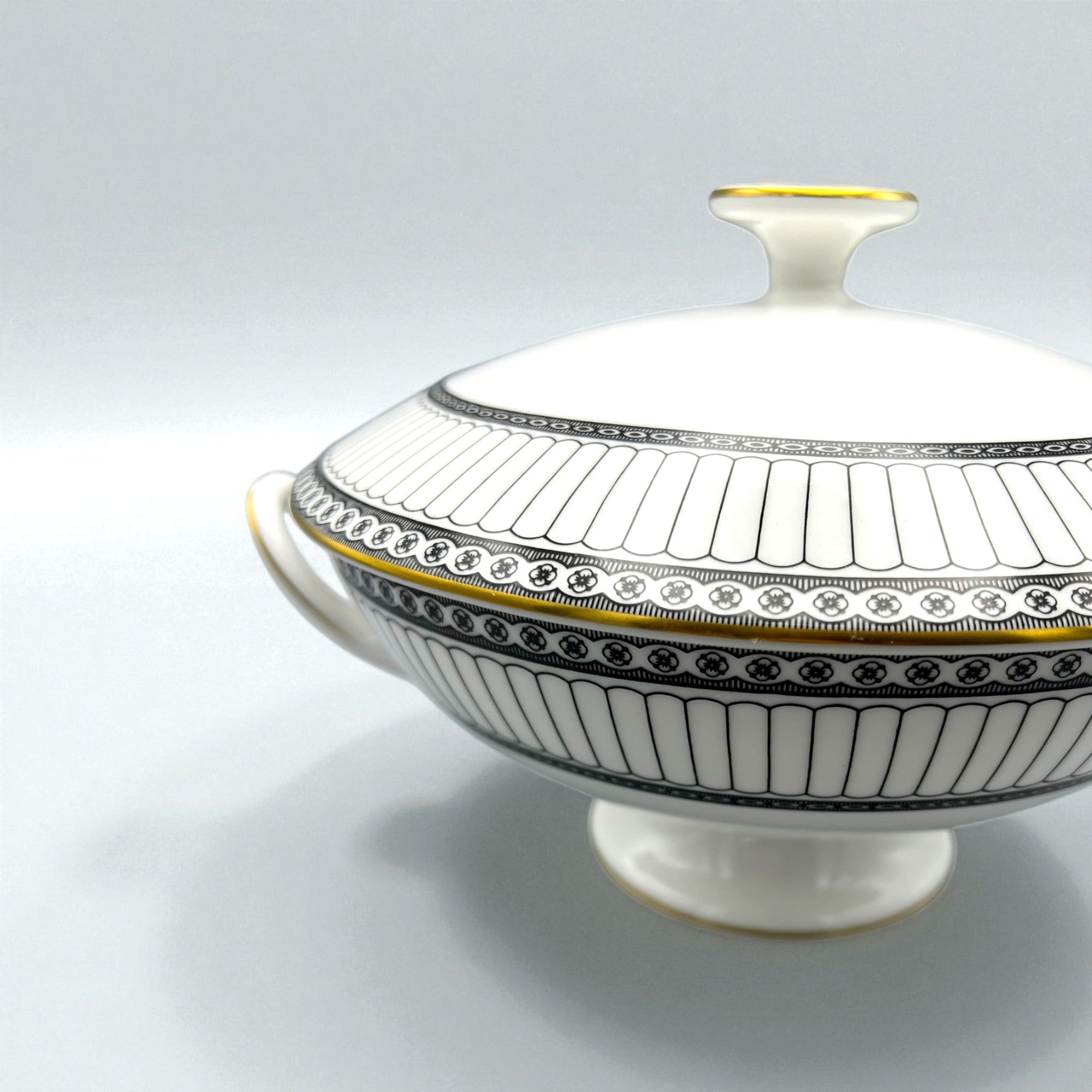 Wedgwood Colonnade Covered Vegetable Bowl | The Brooklyn Teacup - The Brooklyn Teacup