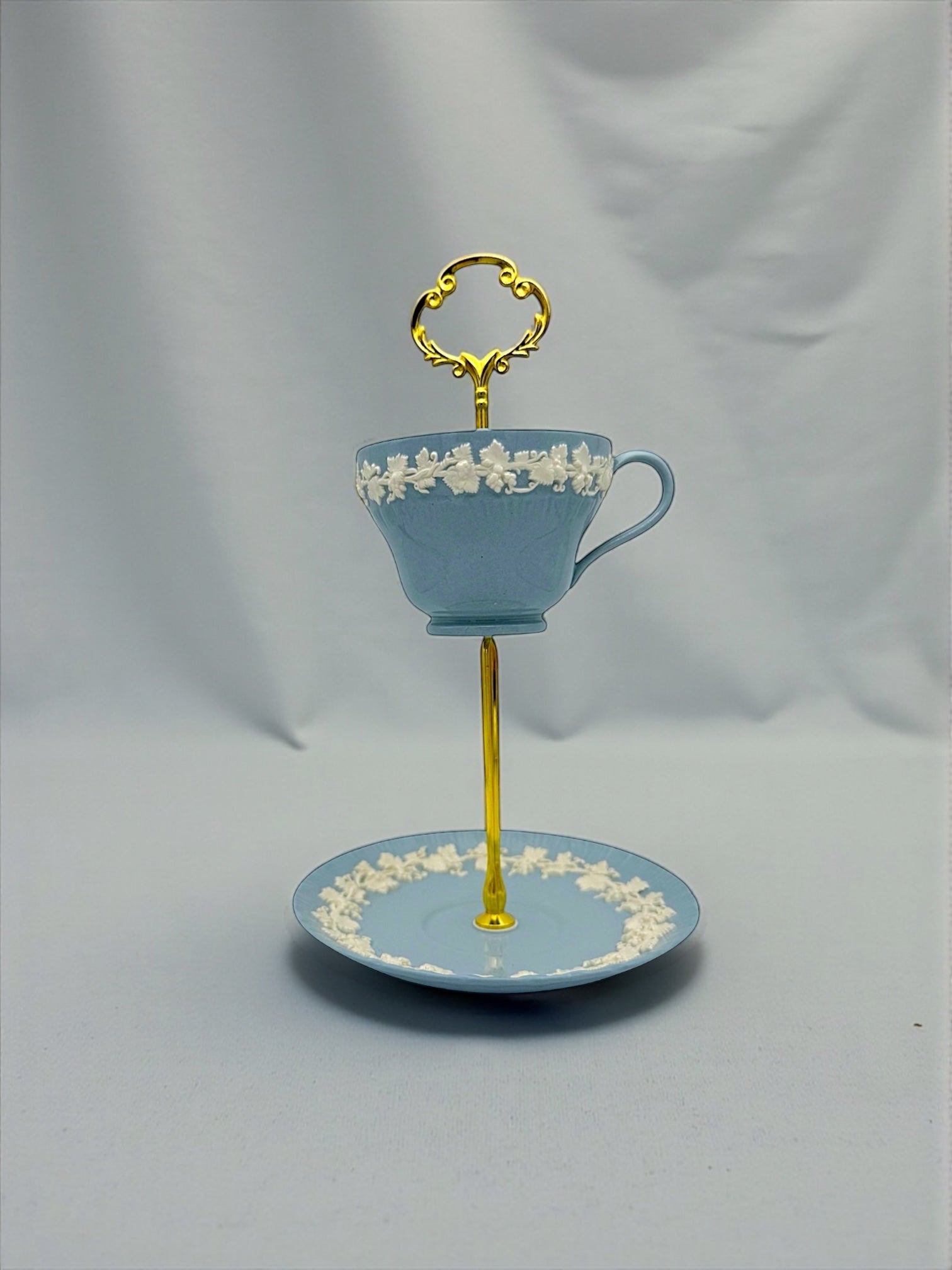 Wedgwood Queensware Teacup Stand | The Brooklyn Teacup - The Brooklyn Teacup