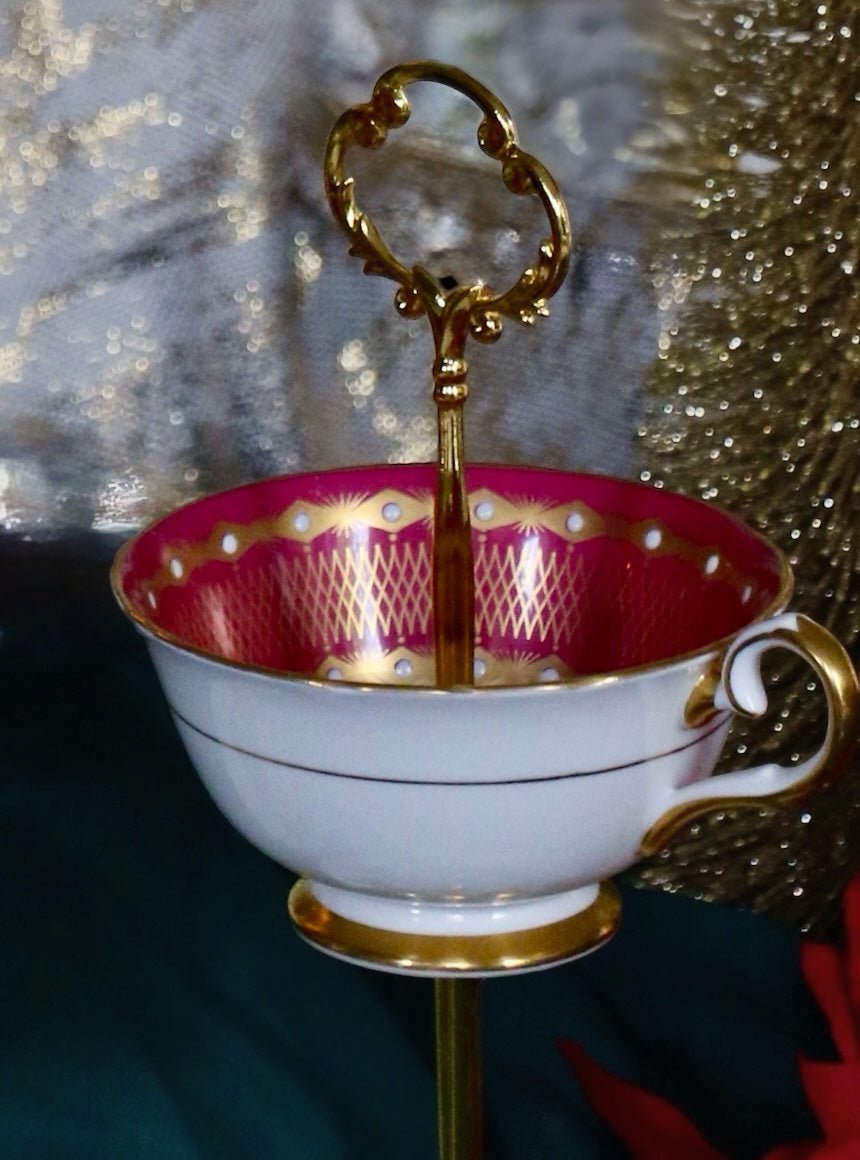 Winterberry Gold - Rimmed Teacup Stand | The Brooklyn Teacup - The Brooklyn Teacup