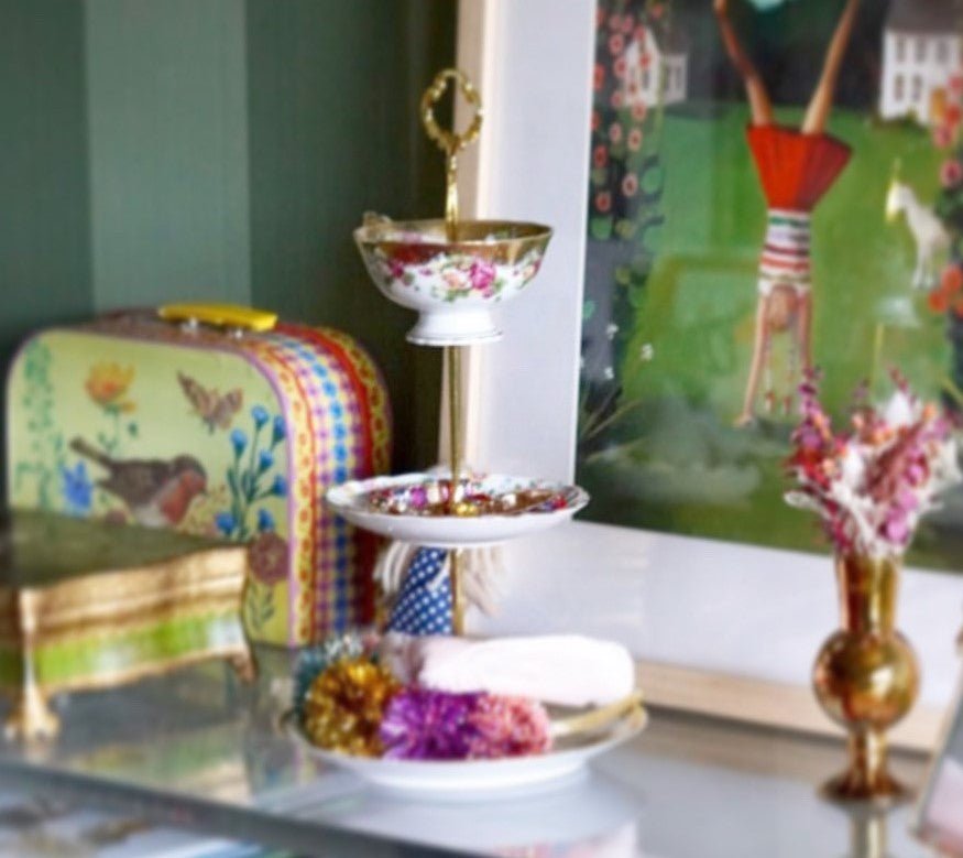 Madhatter Stand | The Brooklyn Teacup - The Brooklyn Teacup